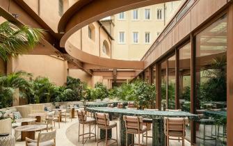 Patricia Urquiola transforma un palacio histórico en el hotel Six Senses en Roma